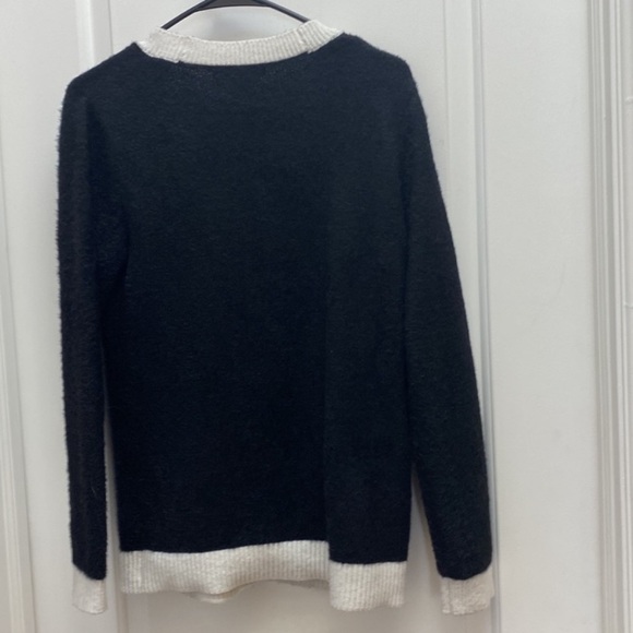 Tahari cardigan button up sweater cardigan size medium - Picture 10 of 10